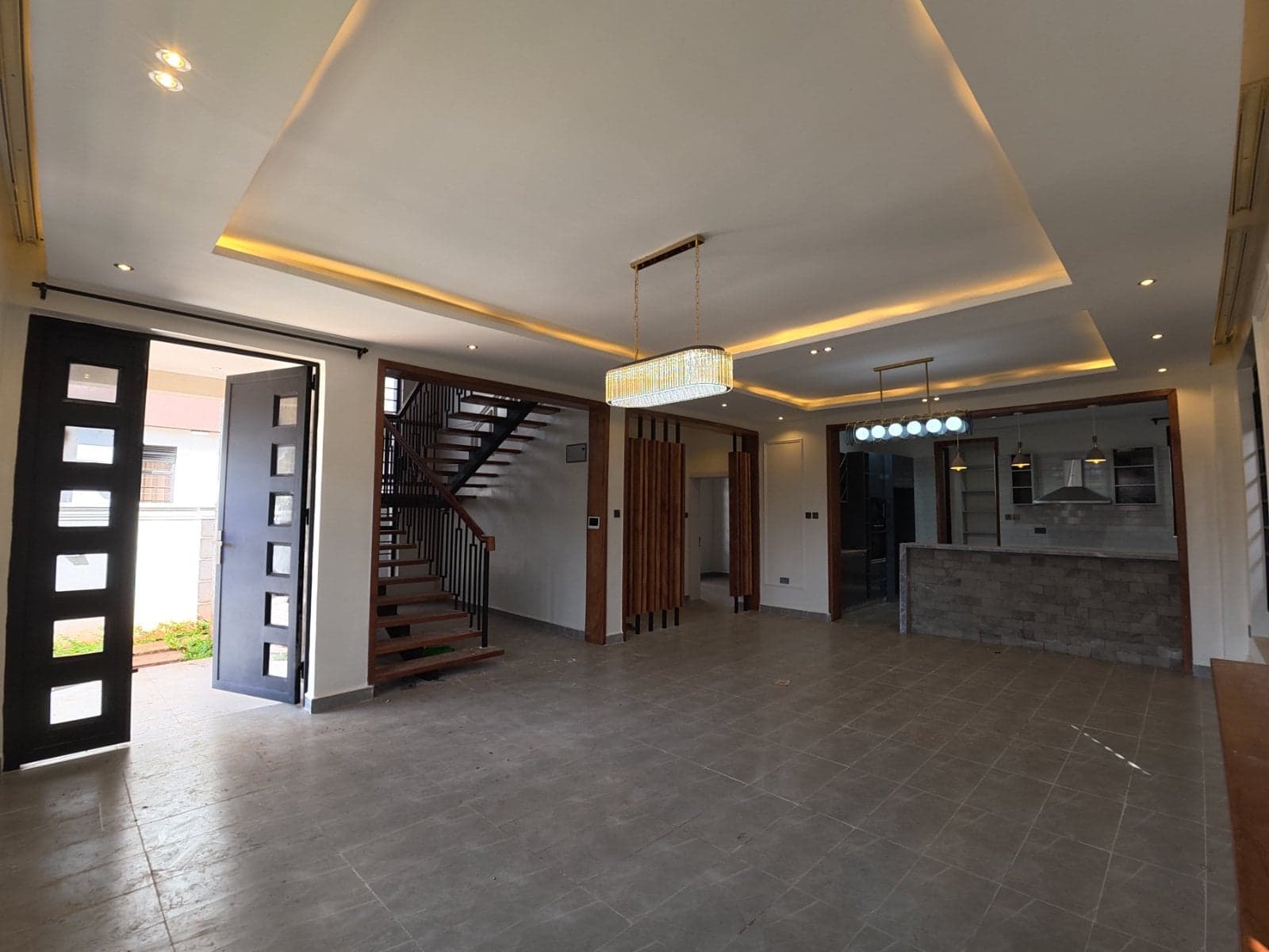 Property - Image 6