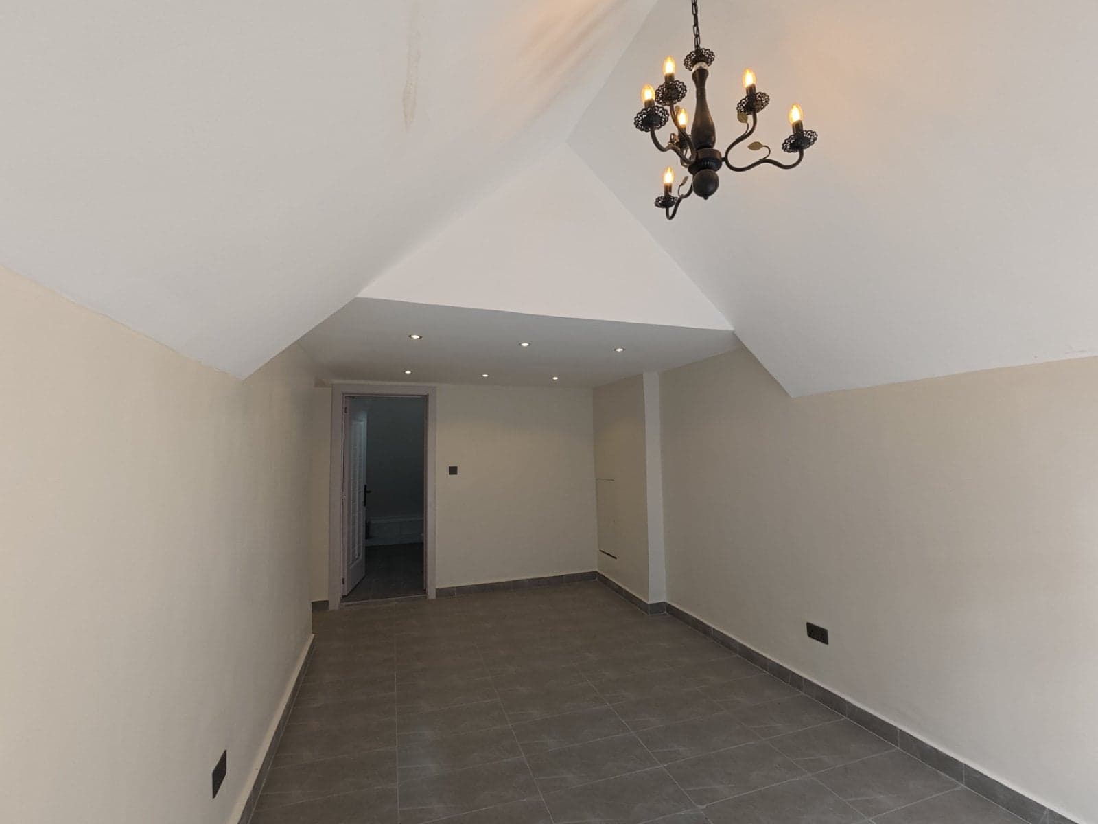 Property - Image 10