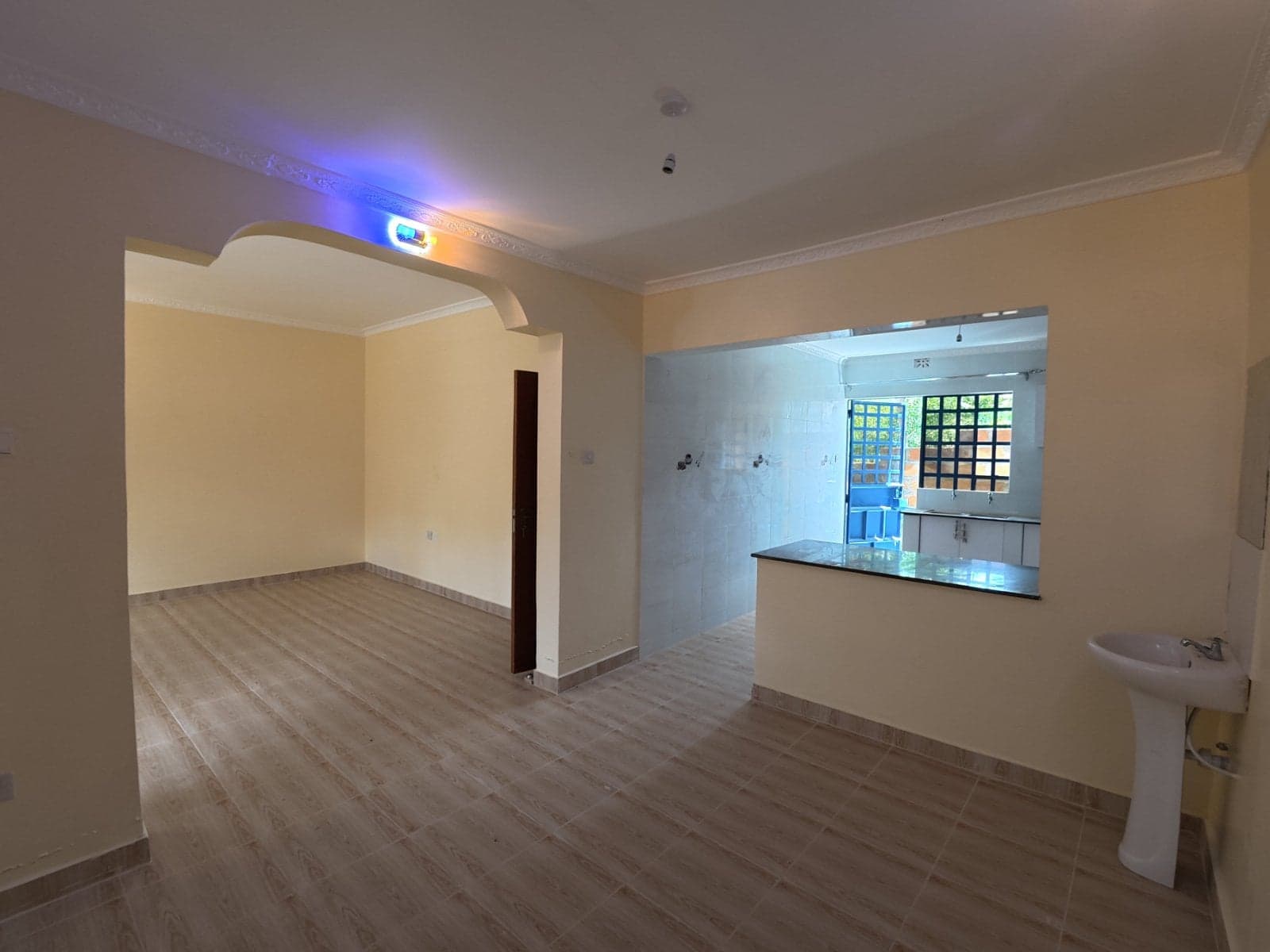 Property - Image 6