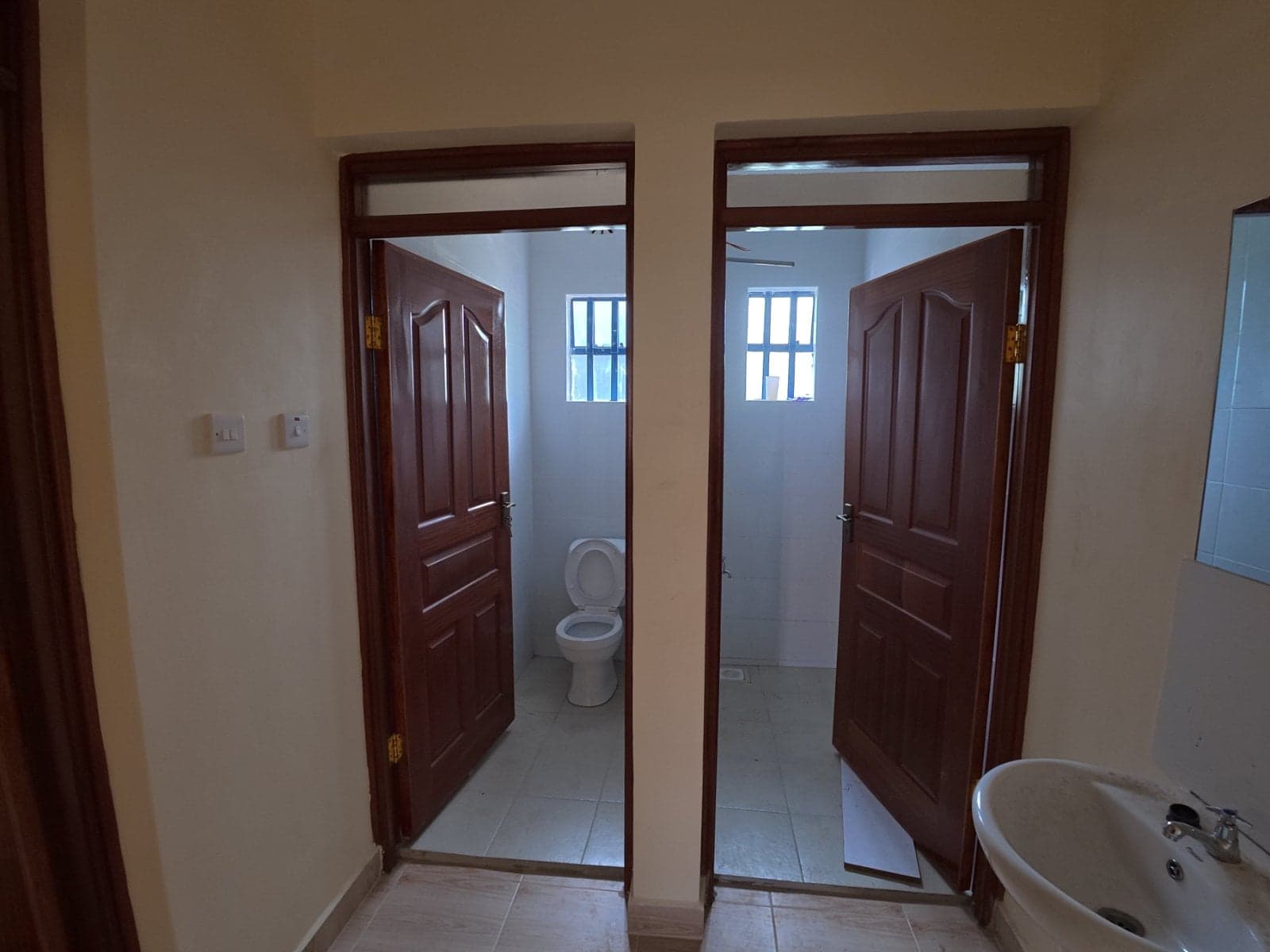 Property - Image 11