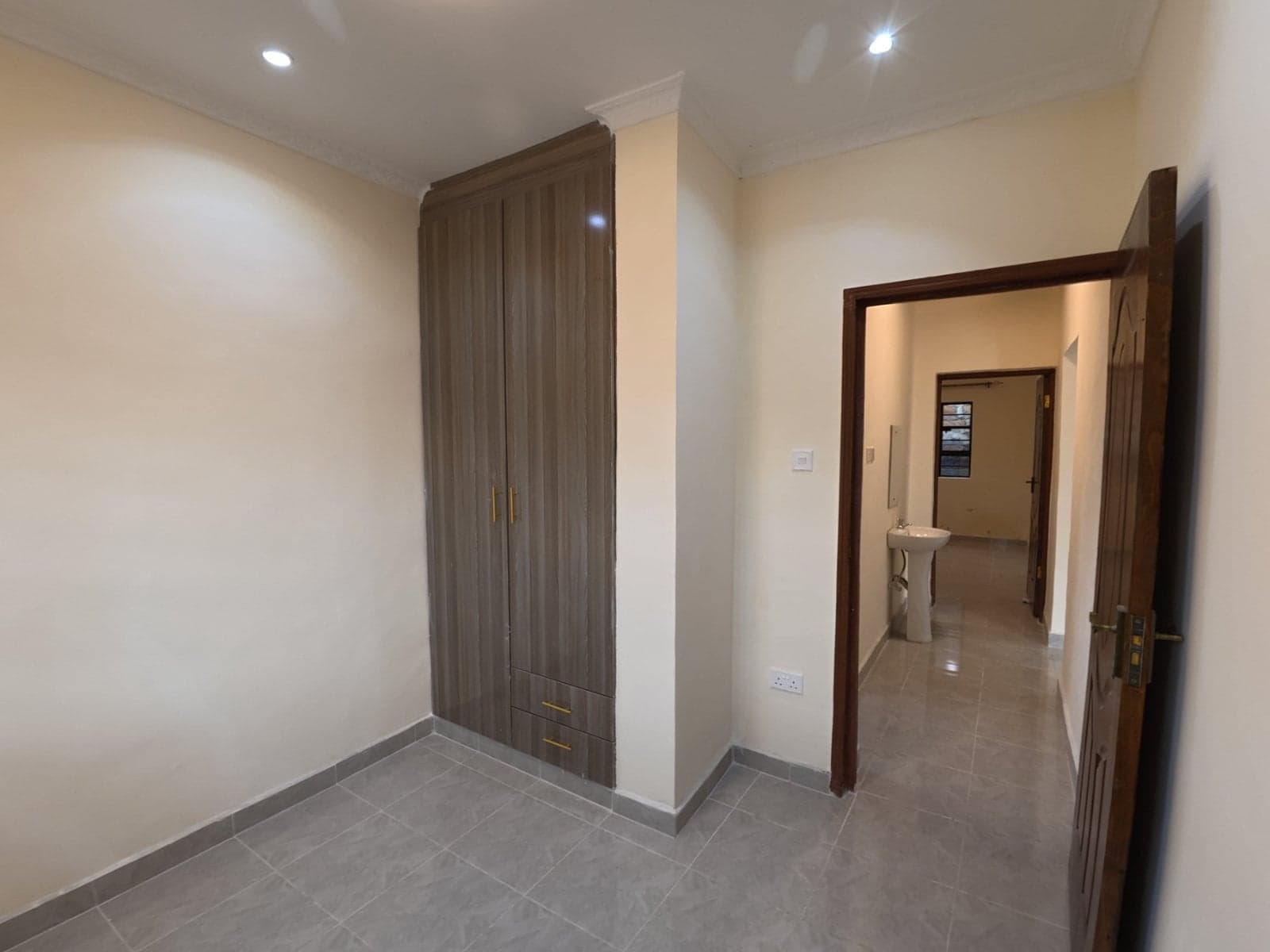 Property - Image 21