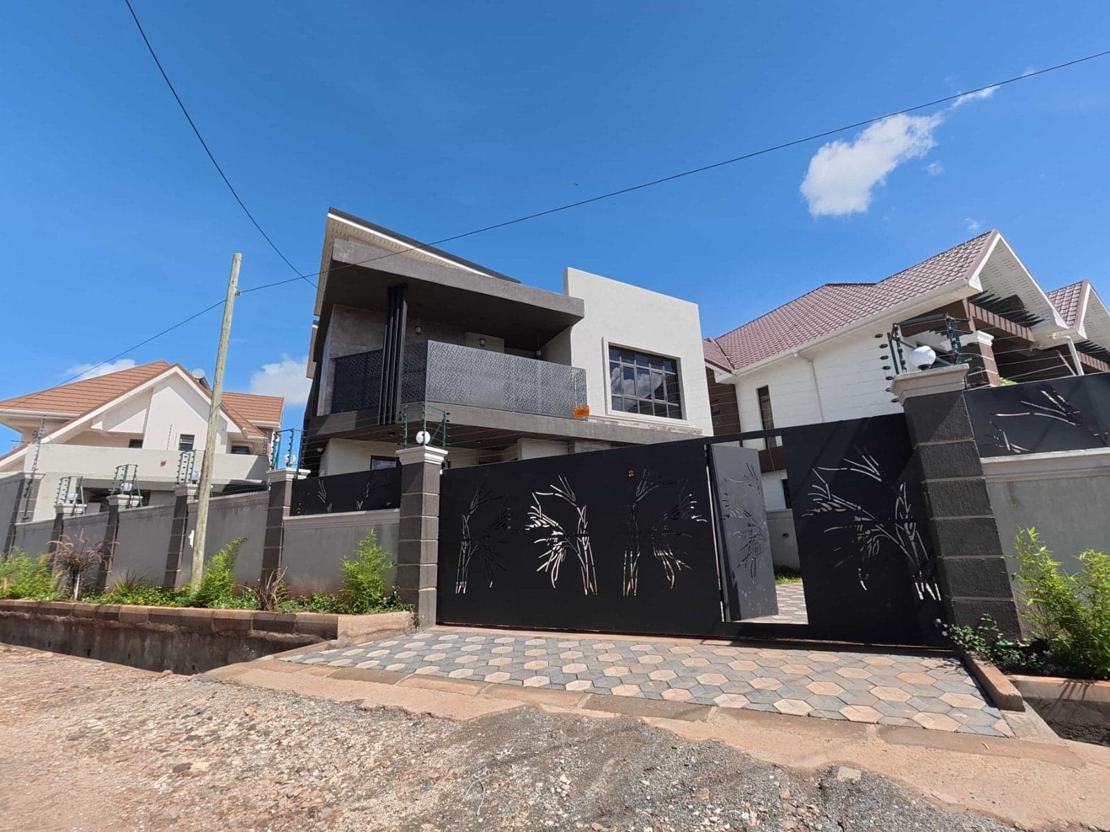 Property - Image 2