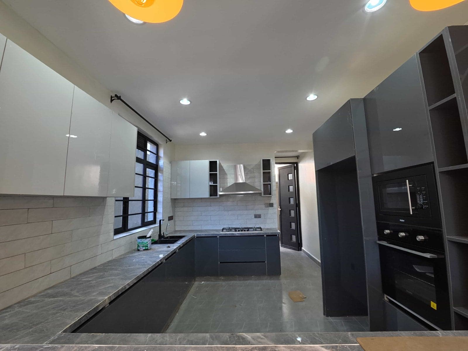 Property - Image 7