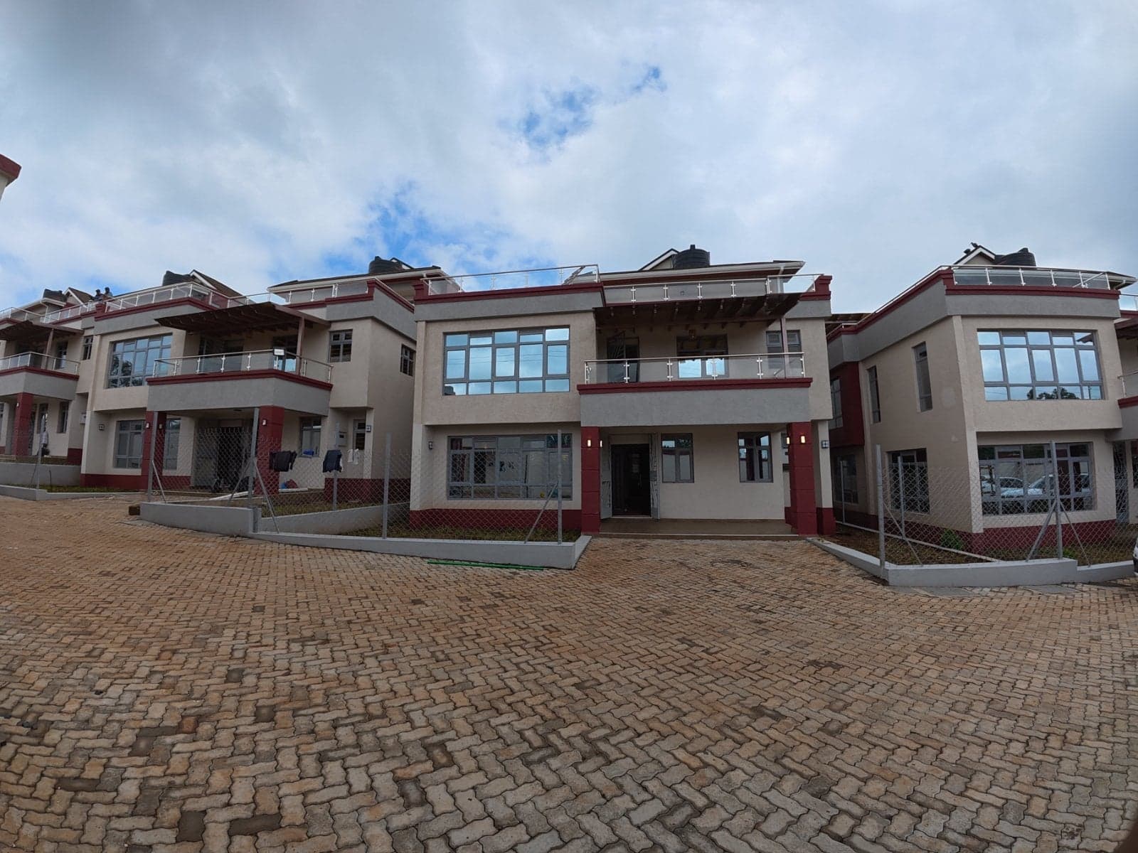 Property - Image 2