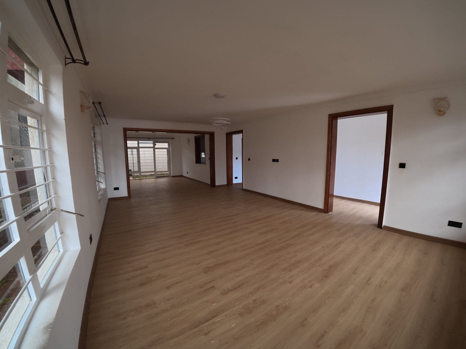 Property - Image 6