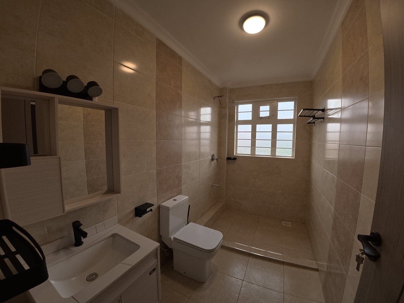 Property - Image 12