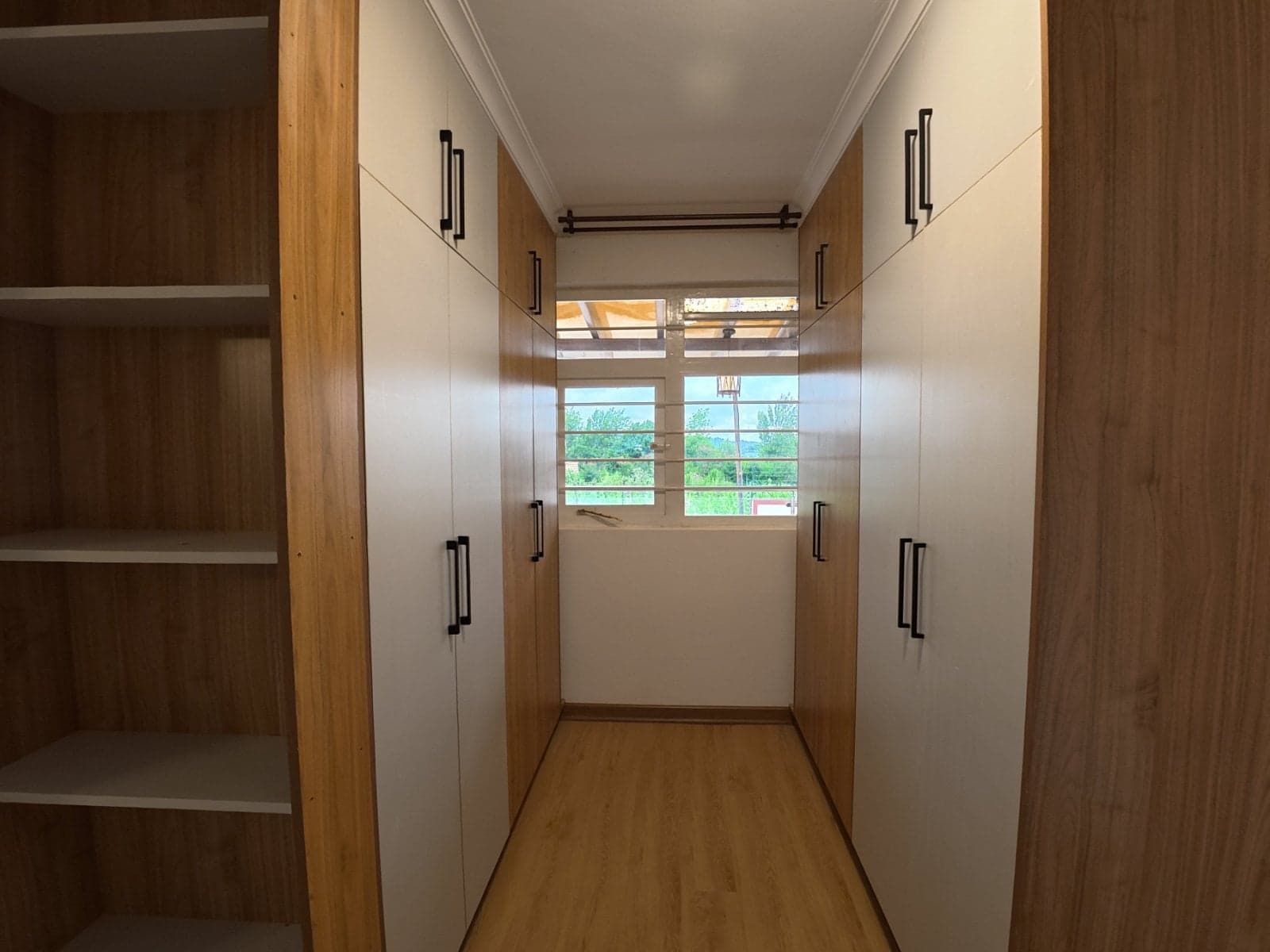 Property - Image 19