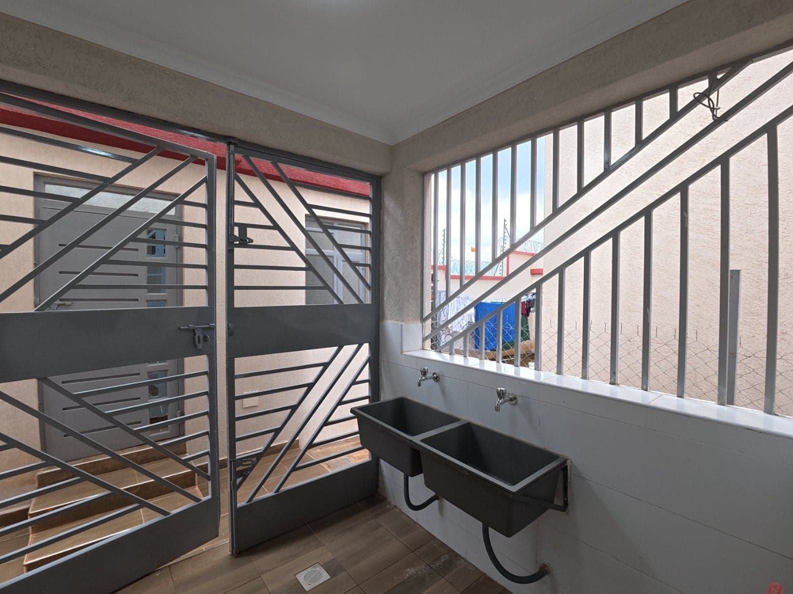 Property - Image 14