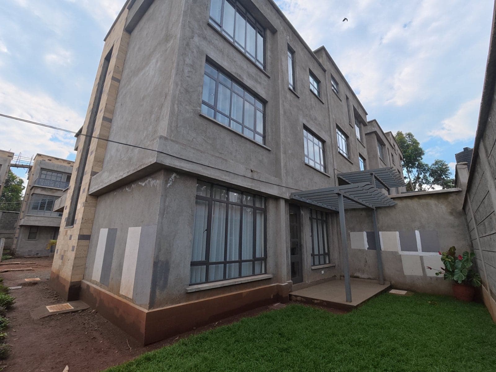 Property - Image 9