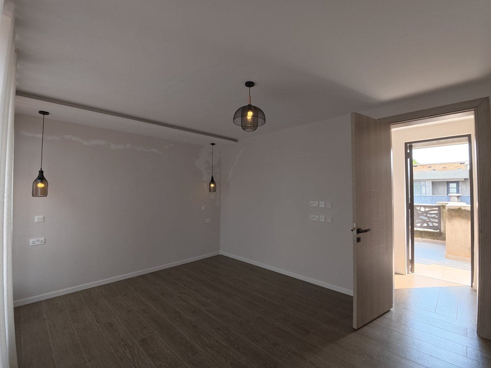 Property - Image 12