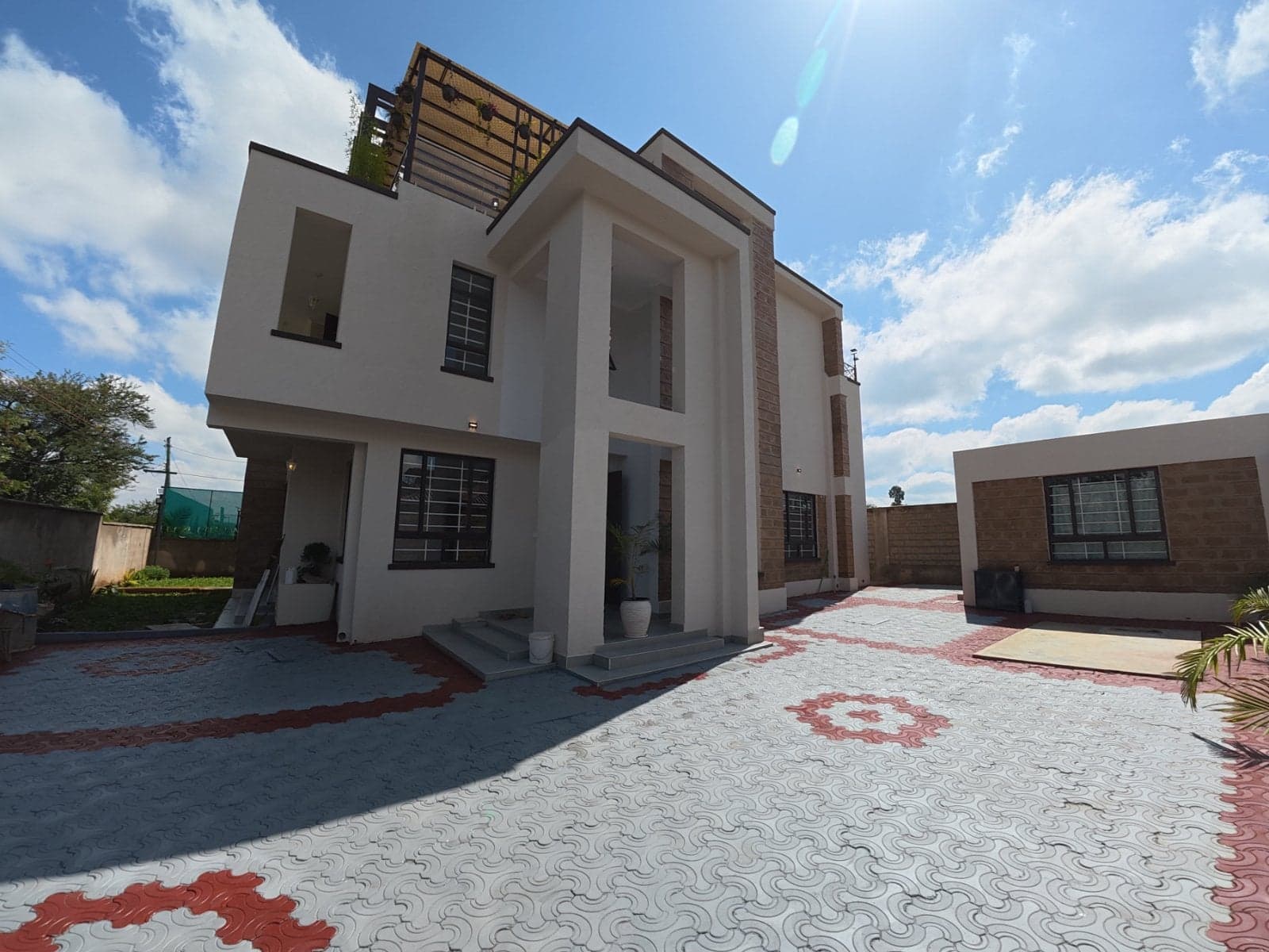 Property - Image 2