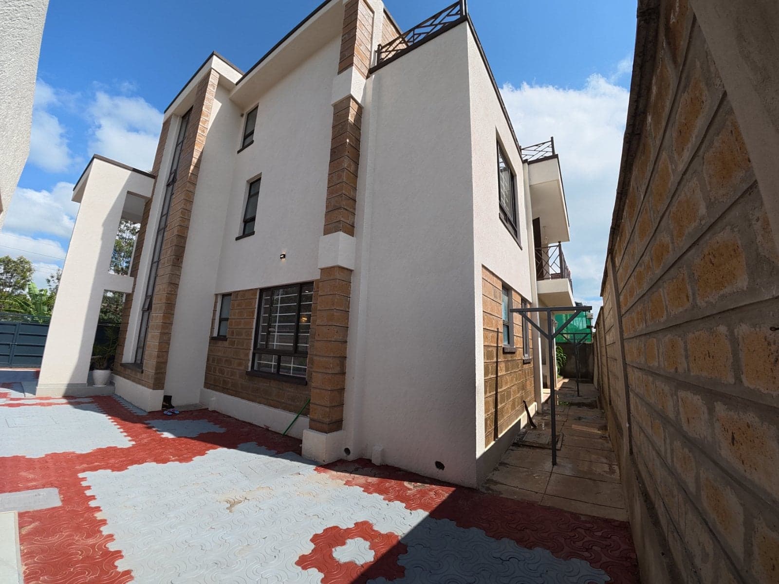 Property - Image 3