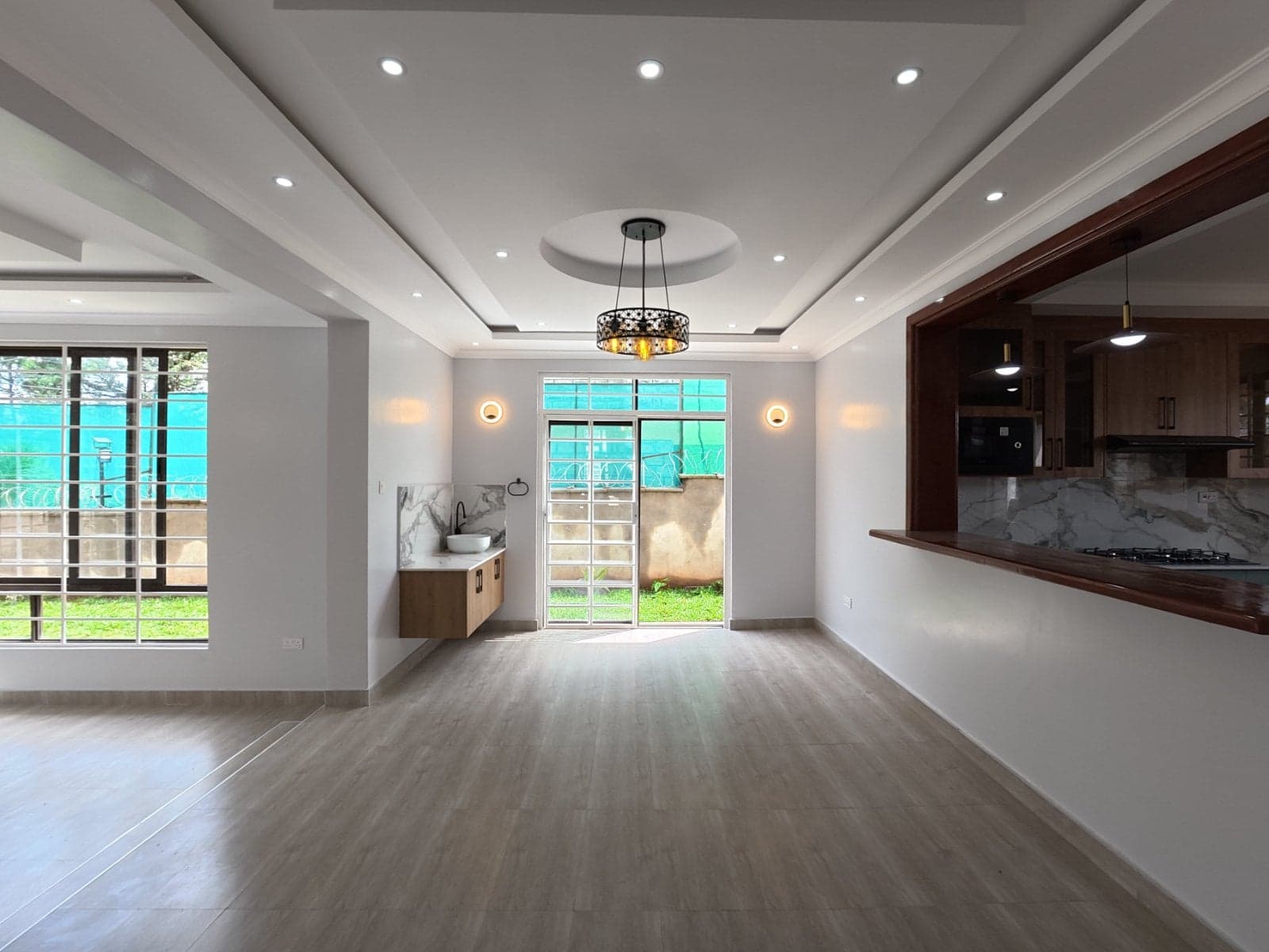 Property - Image 10