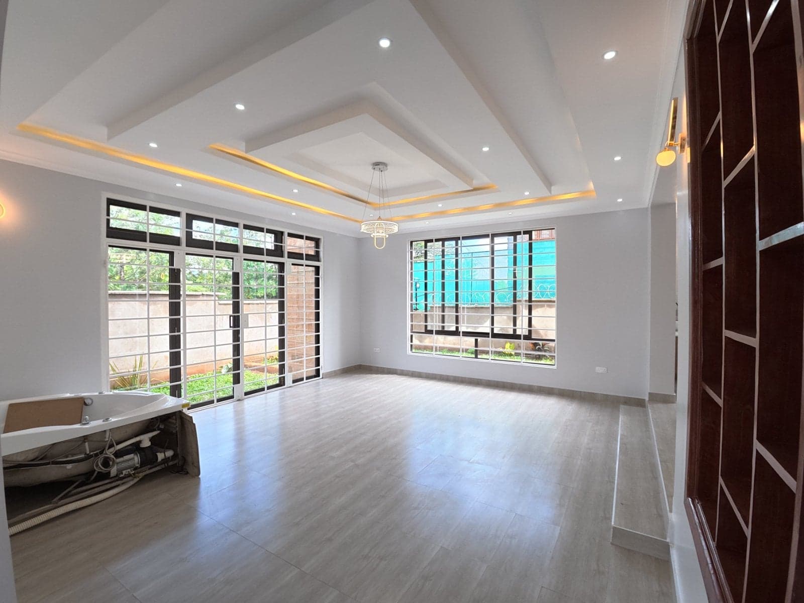 Property - Image 9