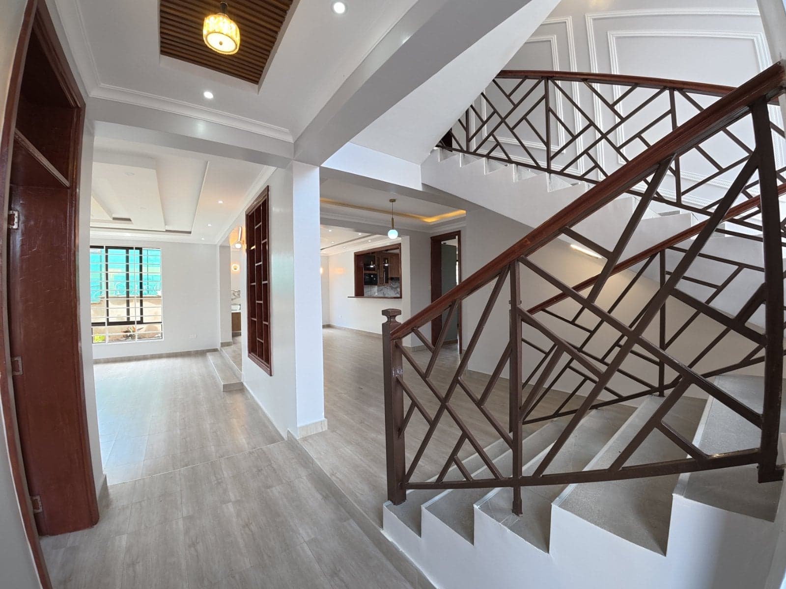 Property - Image 8