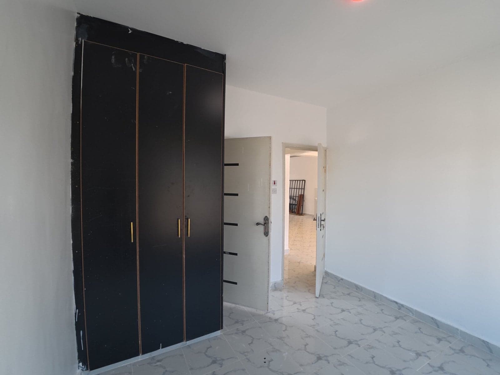 Property - Image 13