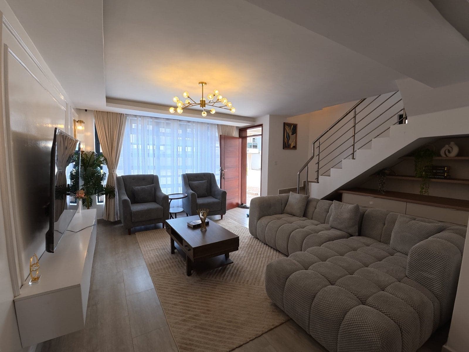 Property - Image 6