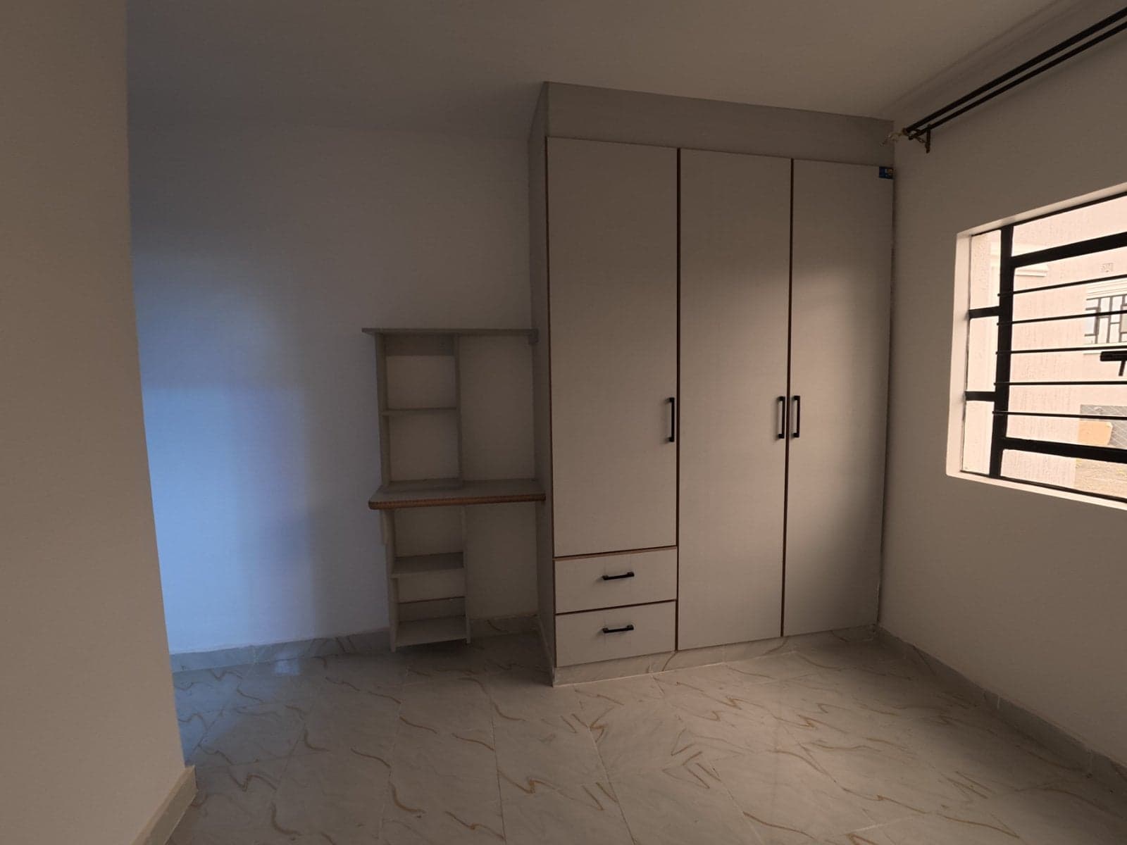 Property - Image 11