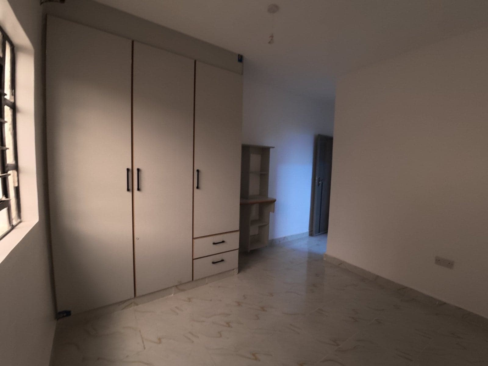 Property - Image 12