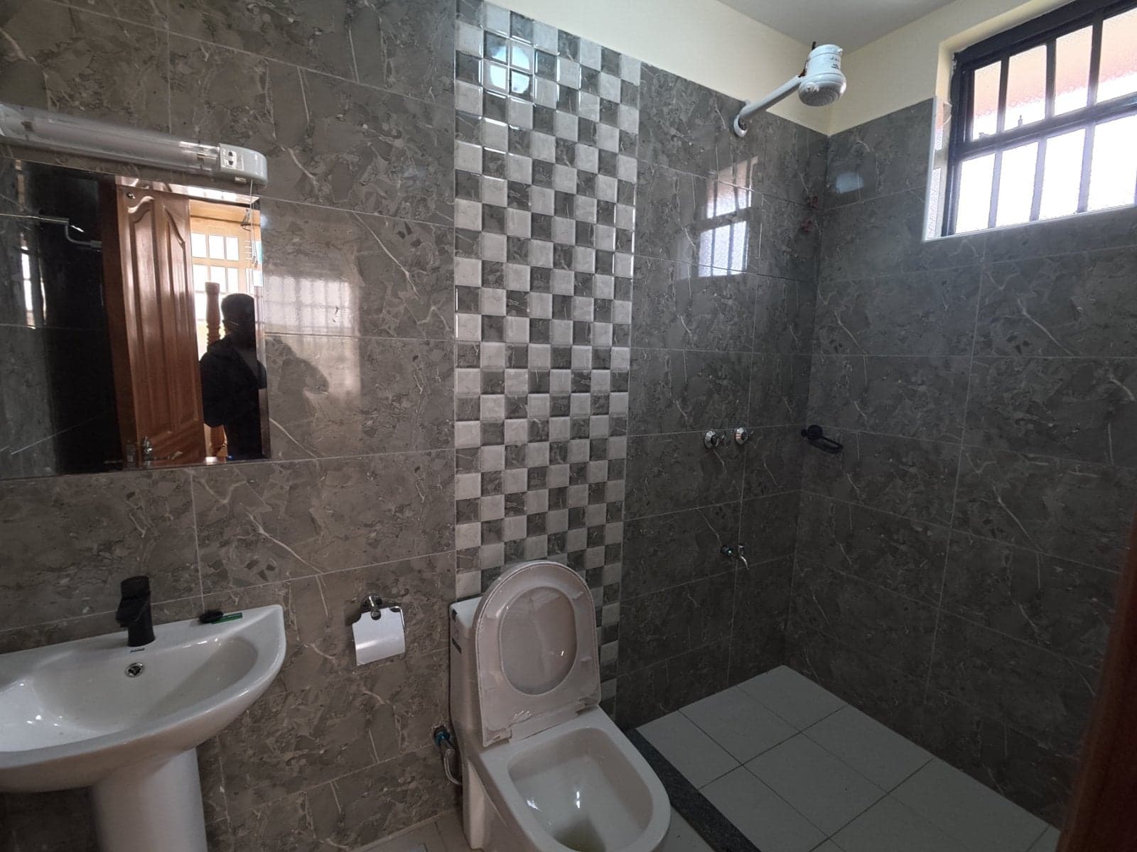 Property - Image 22