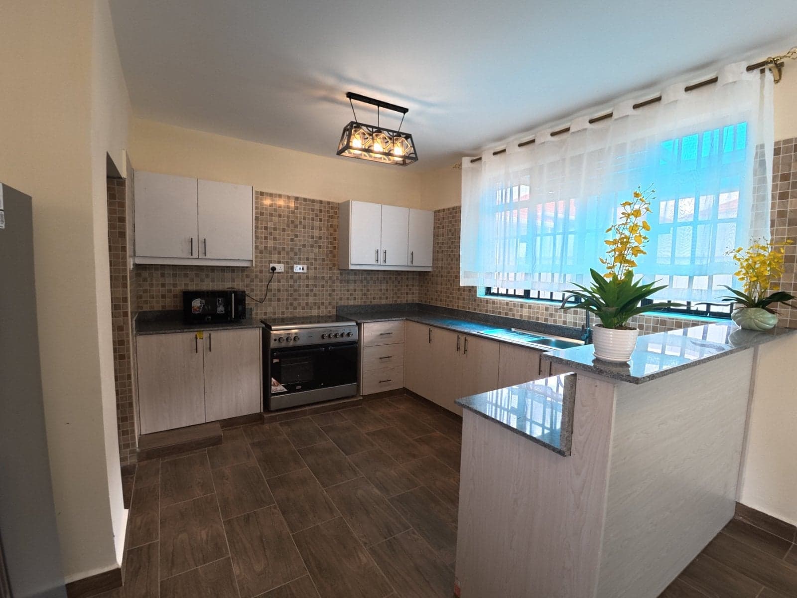 Property - Image 11