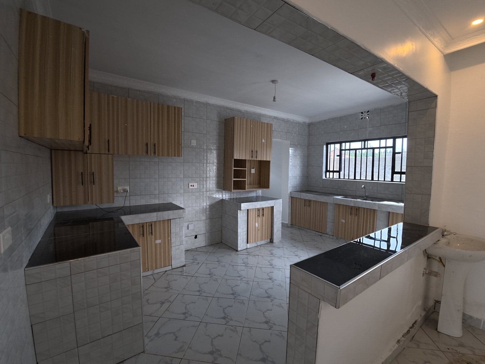 Property - Image 8