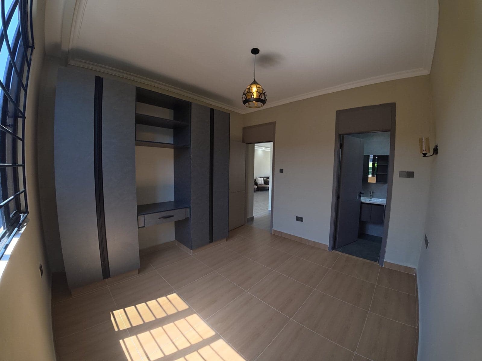 Property - Image 12