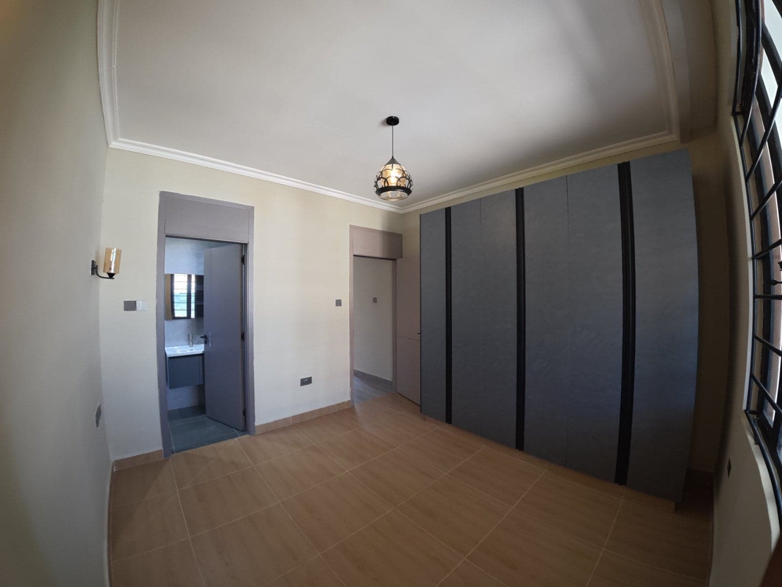 Property - Image 13