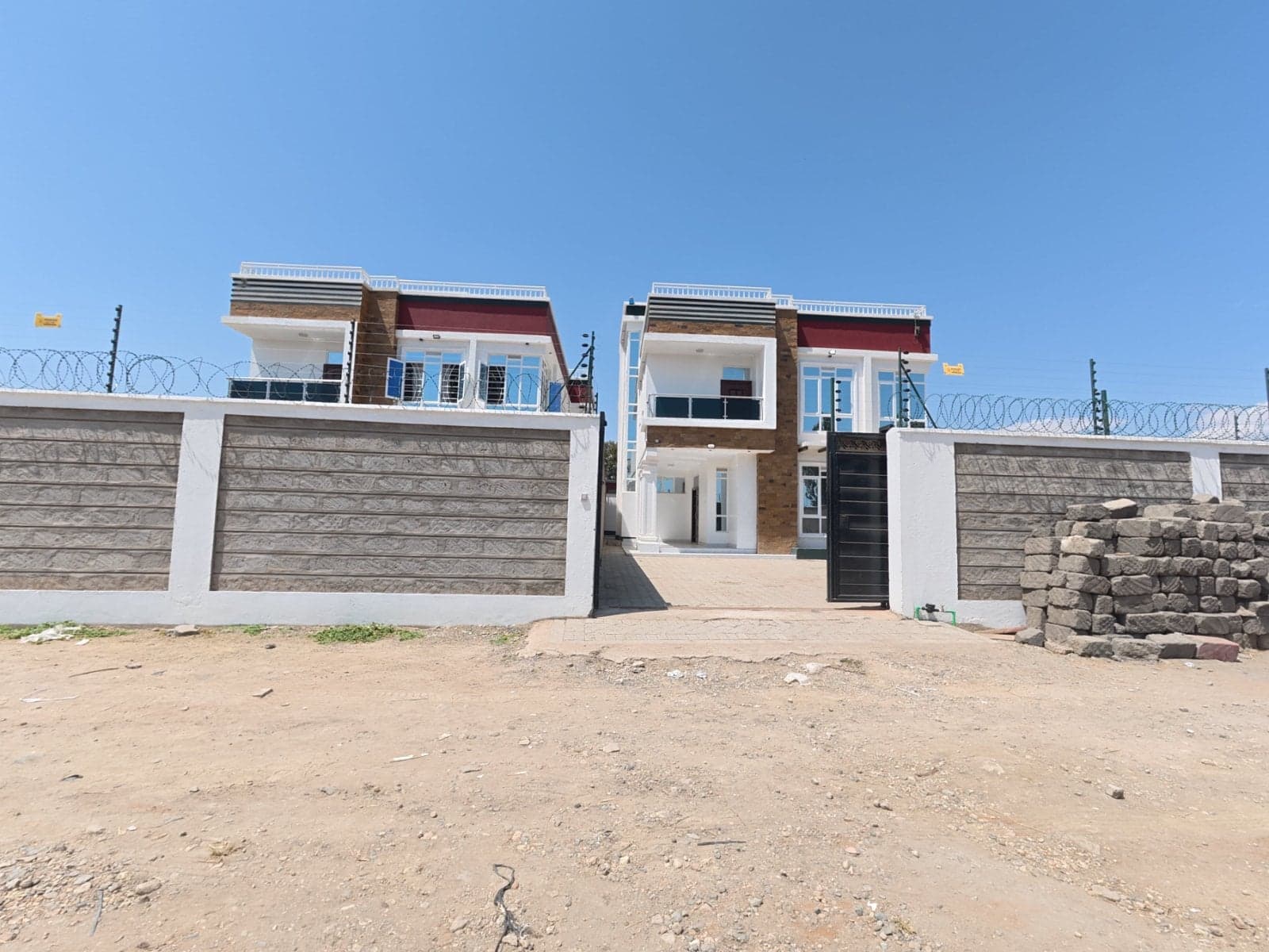 Property - Image 2