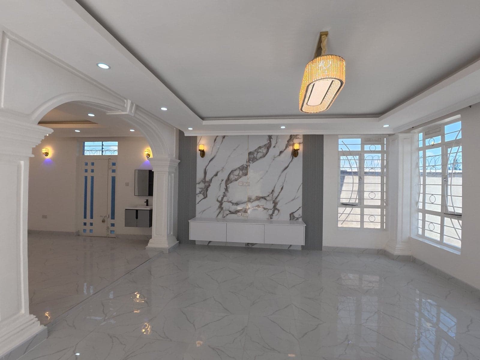 Property - Image 8