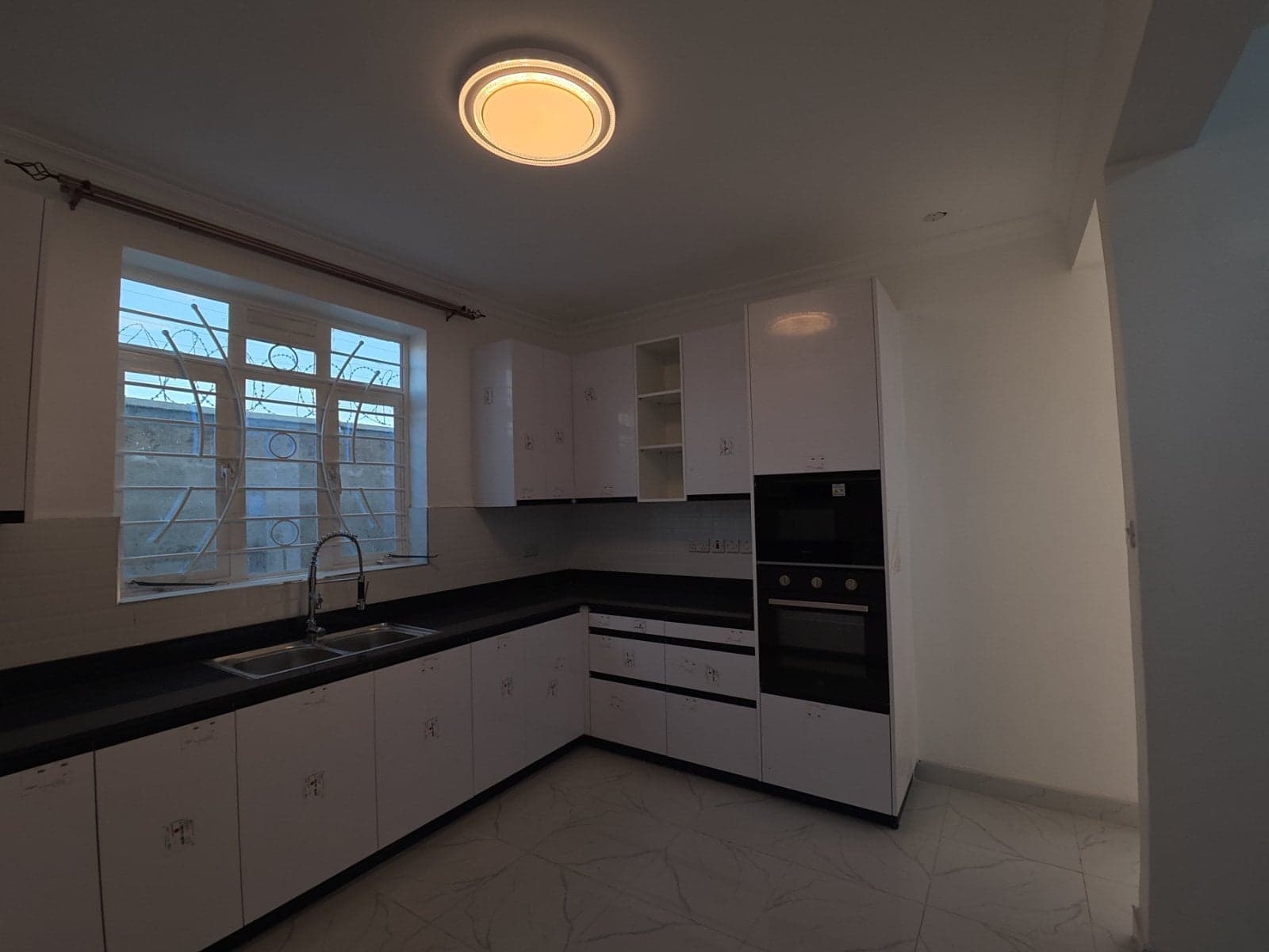 Property - Image 13