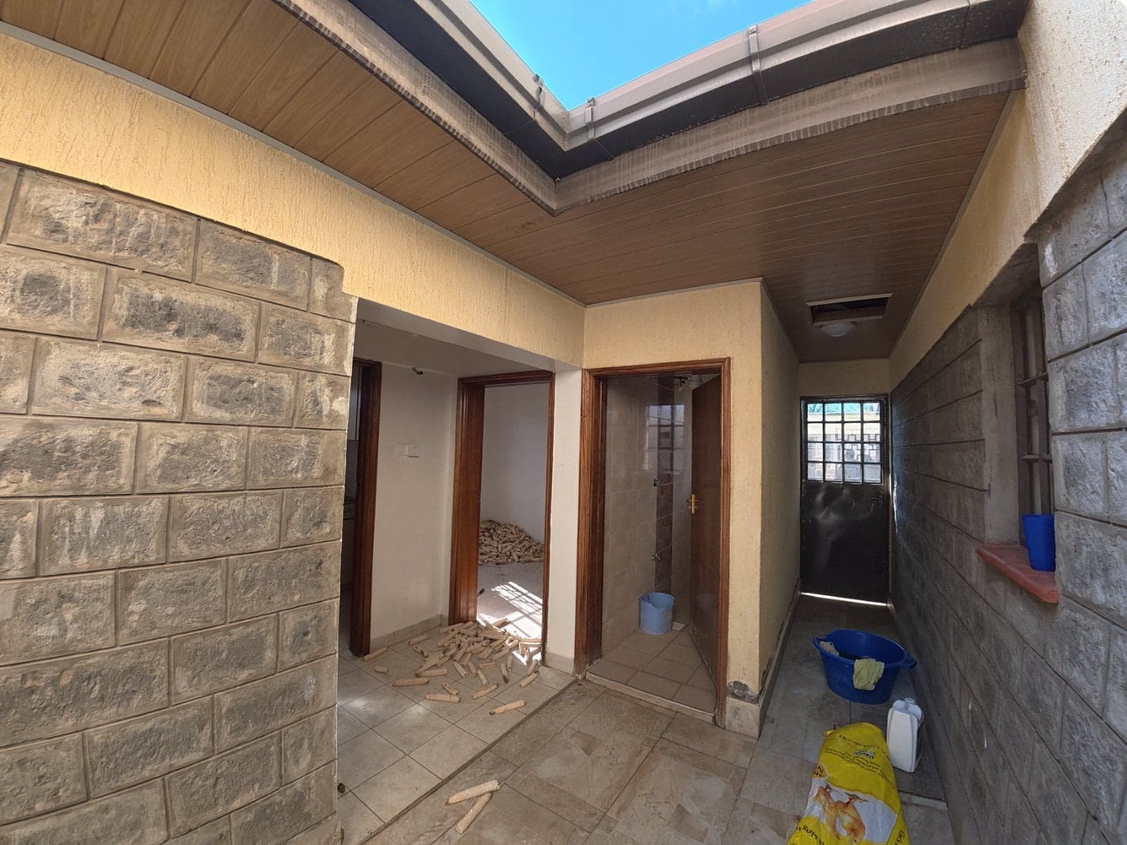 Property - Image 9