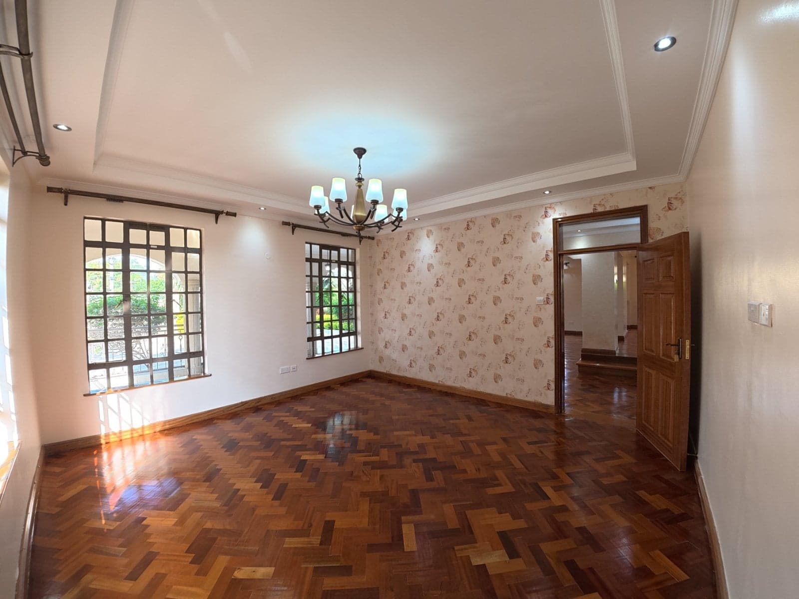 Property - Image 19