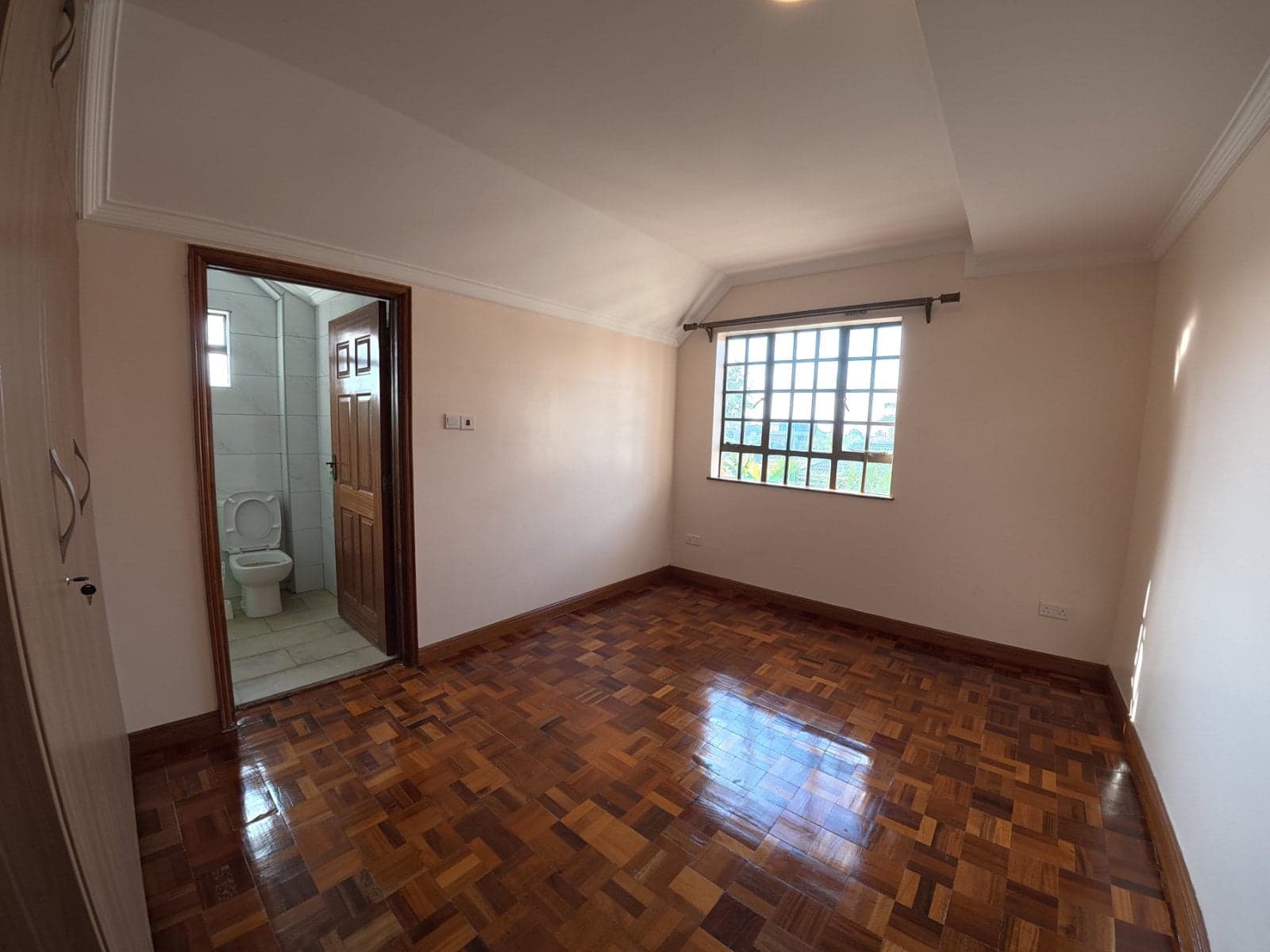 Property - Image 22